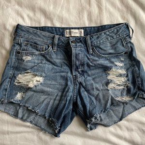 Abercrombie & Fitch Boyfriend Medium Wash Denim Shorts (4/27)